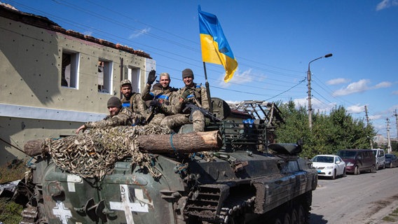 Kommentar : Krieg in der Ukraine: der Klügere gibt (am besten) nach